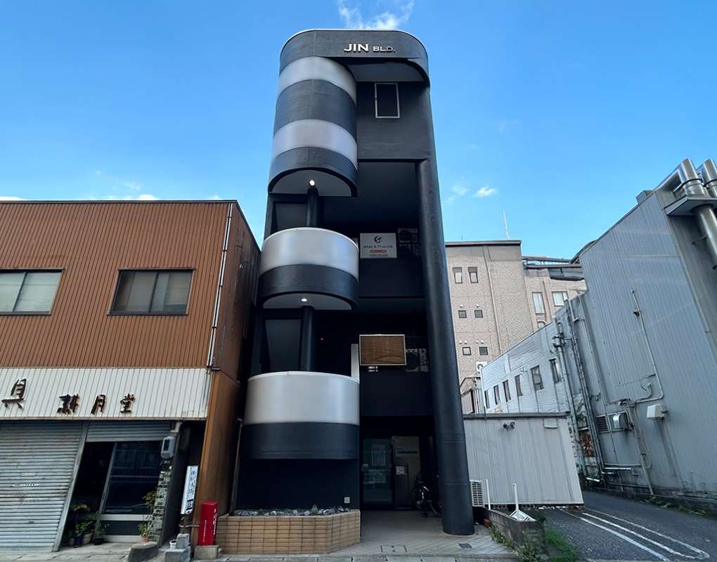 JIN BLD. 津の外観写真